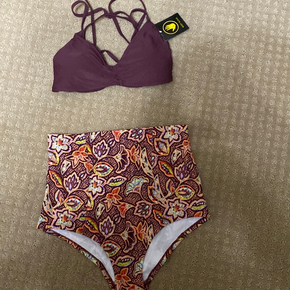 Bundle body glove Mika swim top and out from under swim high waist bottom